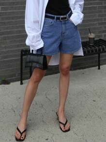 DAZY Women's Simple Loose Pocket Denim Shorts, Casual Daily Wear - Light Wash - View 1