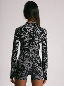 Musera Sport 短款拉链高领动物印花无缝轮廓夹克，适合板网球、网球、泡菜球健身房健身