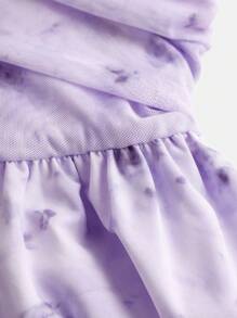 SHEIN Girlism Vestido morado con hombros descubiertos, cuello en V cruzado, drapeado, estilo línea A con capa, estampado floral pequeño en malla, estilo "chica limpia", lindo, para vacaciones, elegante, para primavera/verano, para adolescentes - Morado - Ver 6