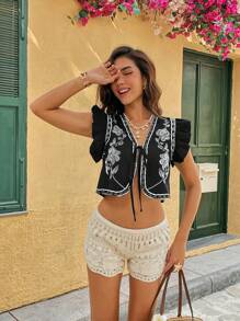 Chiquease Women's New Fashion Retro Black & White Print Cap Sleeve V-Neck Tie Front Crop Blouse