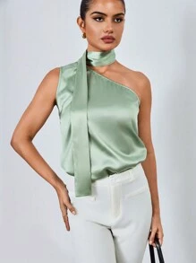 Chiquease New Sexy Solid Asymmetrical Neck Halter Blouse - Green - View 1