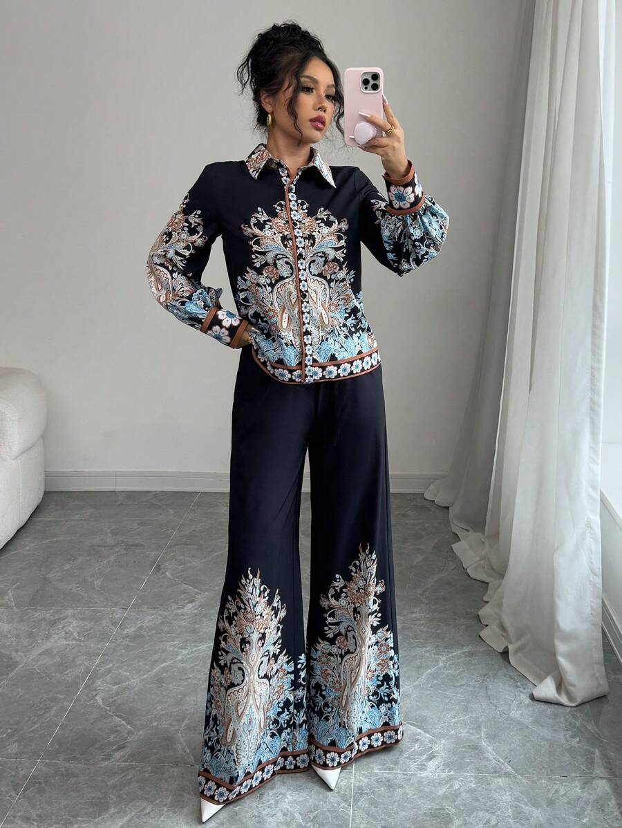 Rafferiza 2 件套女士复古定位印花长袖休闲宫廷风上衣 + 松紧腰阔腿裤 - 黑色 - 查看 1