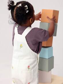 SHEIN Denimly 女童时尚休闲可爱花卉刺绣水洗白色牛仔背带裤