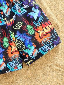 SHEIN 2pcs Kids/Tween Boys Casual Versatile Printed Round Neck Short Sleeve Top And Printed Swim Trunks Swimsuit Set