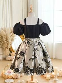 SHEIN Leap Crew Conjunto de 2 piezas para niñas preadolescentes con top sin mangas con hombros descubiertos con gran lazo decorativo y falda plisada con elegante estampado floral jacquard negro y dorado, vestido de niña de las flores, apto para fiesta, vuelta al colegio, elegante y estilo francés princesa - Negro - Ver 10