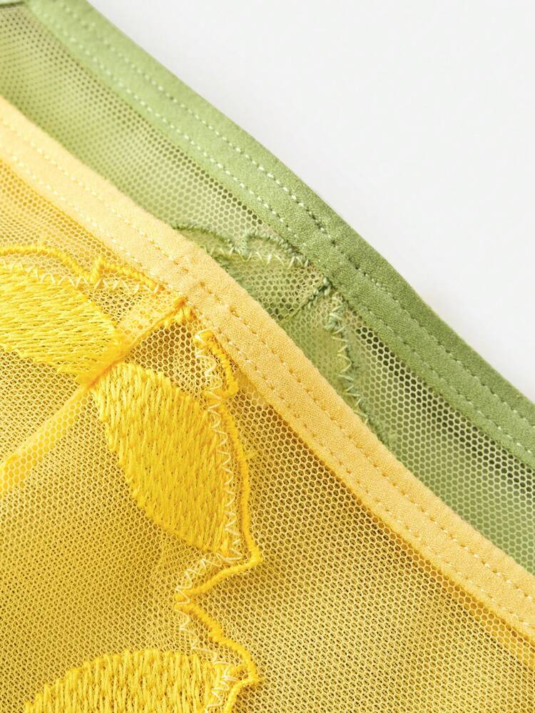 Lace Detail Mid-Rise Briefs