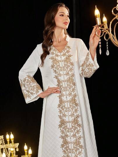 Al Najma 优雅定制花卉蕾丝边女士家居服长袍