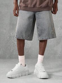 SUMWON Designer Embroidered Cross Patch Denim Shorts Streetwear Distressed Straight Fit Urban Casual Summer Skateboarding Baggy Shorts Vintage Style Mid Thigh Comfort Bottom