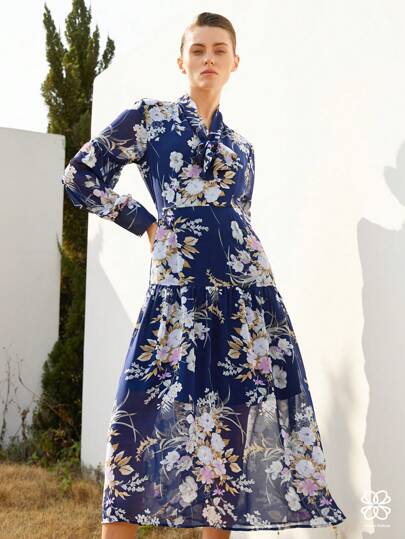 SHEIN Privé 优雅浪漫花卉印花系带领口收腰长袖连衣裙，度假/假日风格