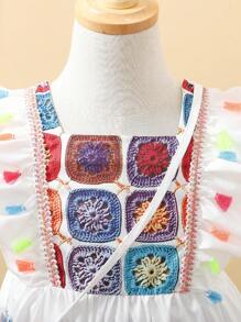 SHEIN Conjunto de vestido mini y bolso de niña con adornos florales coloridos y flecos de estilo crochet falso