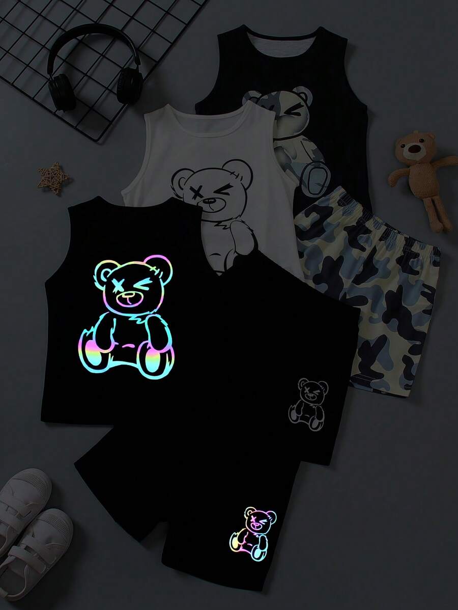 SHEIN 3pcs/Set Cute Bear Print Young Boys 2 Pieces Sets: Featuring Different Printing Techniques, These Sets Combine Childlike Charm And Fashion, Providing A Unique Wearing Experience For Young Boys.
