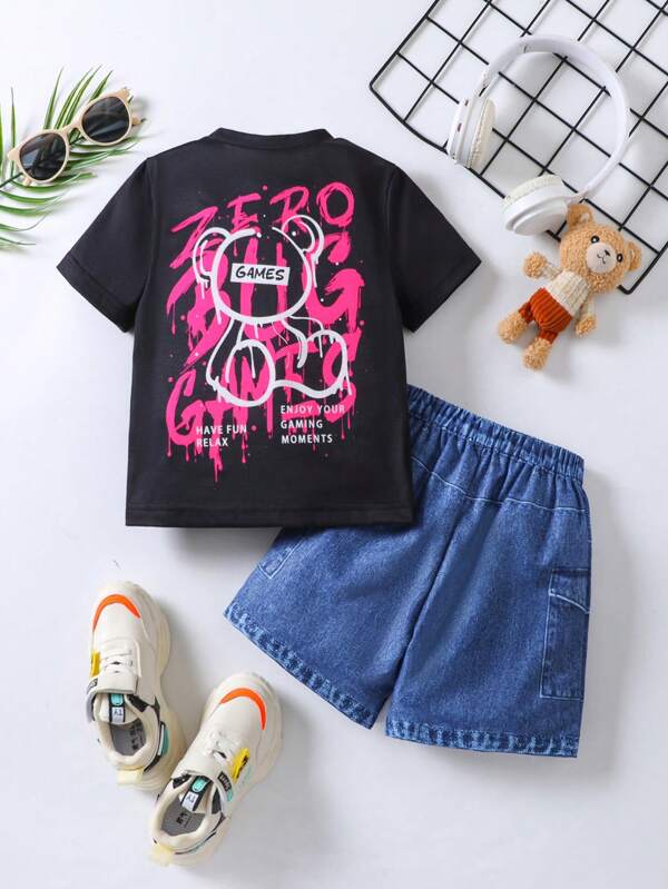 SHEIN Tânăr Băiat Gât Rotund Mânecă Scurtă Imprimat Top Simplu Și Pantaloni Scurt Ținută Casual