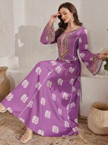 Al Najma 女士簇状花卉侧系带优雅浪漫奢华土耳其长裙/阿拉伯传统长裙、卡夫坦和贾拉比亚，端庄 - 中紫紅色 - 查看 1