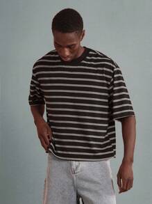 SUMWON Casual Oversized Striped T-Shirt Classic Monochrome Horizontal Pattern Short Sleeve Boxy Weekend Essential Urban Streetwear Daily Summer Spring Top - Black and White - View 1