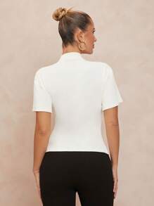 Lumalex 春季郊游 夏季假期 复活节 波西米亚风 海滩 户外 层次丰富 婚礼季 宴会 成人礼 海滩 海边 女士纯色短袖T恤，休闲时尚，适合日常穿着、毕业典礼、教师节、返校季等场合 - 白色 - 查看 2