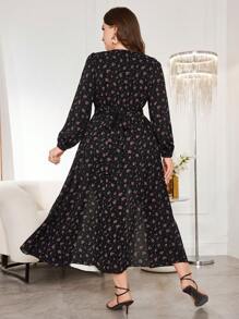 Modelyn Große Größen A-Linie Kleid mit Herzausschnitt, Blümchen Patchwork Farbblockdesign und Bindedetail, elegant & romantisch - Schwarz und Weiss - Übersicht 2