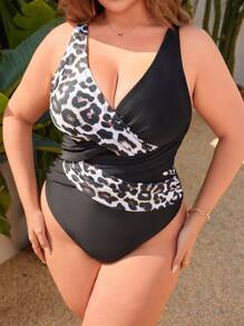 Plus Size Leopard Splice Adjustable Strap One-Piece Swimsuit, For Summer Beach Vacation - Multicolor - View 1