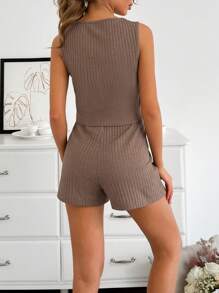 RueChic 2 件女式纽扣细节无袖上衣和 2 件下装休闲套装