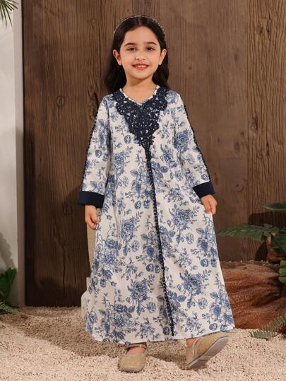 SHEIN Young Girls Blue & White Floral Print Dress, Abaya With Blue Floral Trim Collar And Cuffs, Fashionable Casual Wear Suitable For Spring And Summer