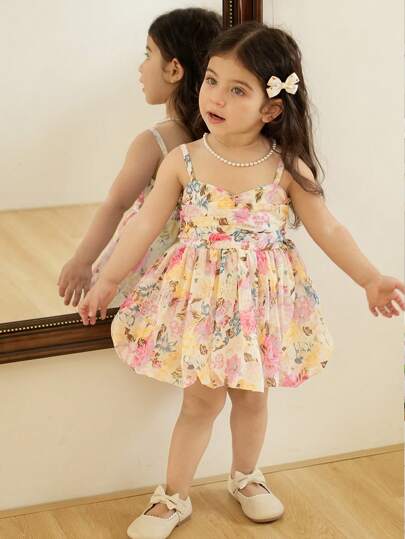 全新推出的女婴复活节连衣裙，采用花卉数码印花、吊带、收腰和伞形连衣裙！舒适、时尚、优雅、甜美、可爱、公主风，是日常穿着的必备单品