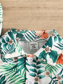 SHEIN Ensemble chemise à manches courtes et short avec imprimé de plantes tropicales pour bébé garçon, avec chapeau imprimé. Tenue d'été décontractée et mignonne - Vert - Voir 3