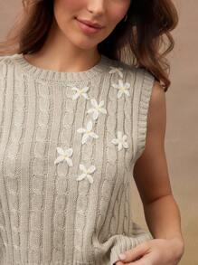 WESTFADE Cable Knit Crew Neck Sleeveless Embroidered Daisy Flower Sweater Vest Western Wear Women
