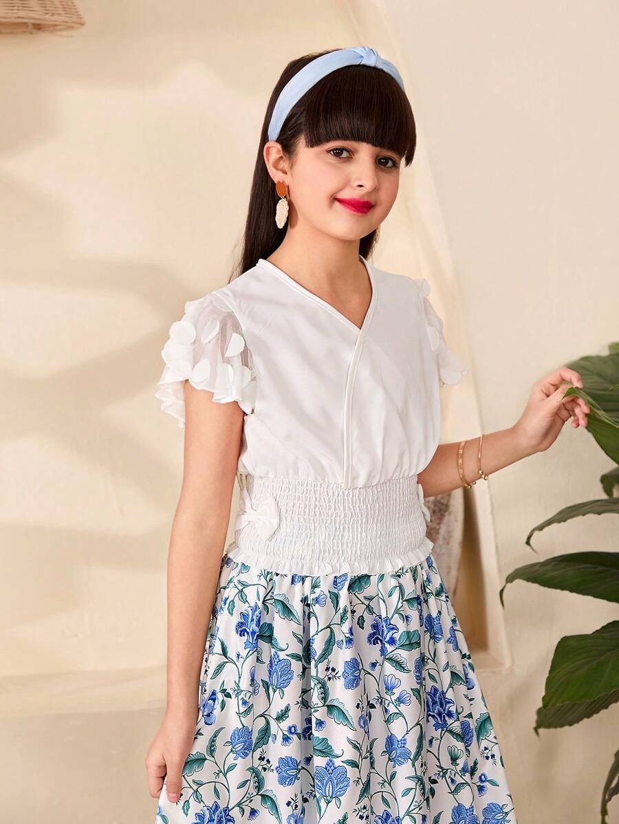 SHEIN Blusa de niña preadolescente de cuello en V blanca con mangas de malla 3D, elegante y femenina, adecuada para salidas y vacaciones