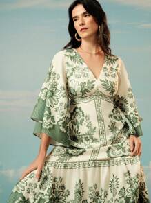 CAJUNI Women's Bohemian Tropical Floral Print, V-Neck Batwing Sleeve Backless Casual Dress, Vacation Style, Beige