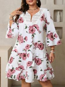 SHEIN LUNE Plus Size V-Neck Floral Print Ruffle Trim Burgundy Casual Summer Dress - White - View 3