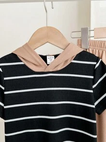 SHEIN 2 件套年轻男孩宽松休闲条纹拼接连帽衫短袖 T 恤和裤子套装 - 杏色 - 查看 4
