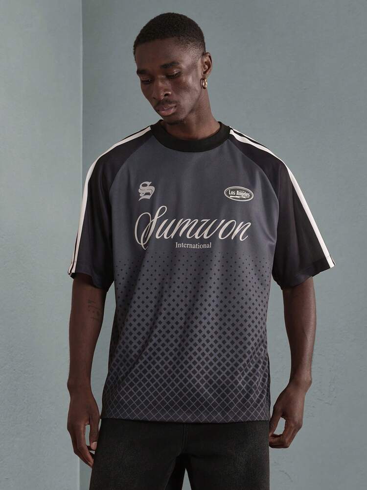 T-shirt sportiva streetwear retrò