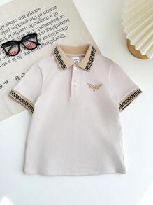 SHEIN Klassisches Poloshirt aus Baumwolle mit Stickerei und Umlegekragen für Kleine Jungen, lässig