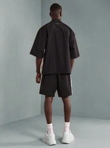 SUMWON Conjunto deportivo de chaqueta y pantalones cortos en estilo urbano relajado de bloqueo de color de nailon, con estética deportiva y de ocio para el verano