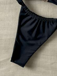 SHEIN Swim 2-częściowy zestaw damski jednokolorowy metalowy pasek bandeau top i stringi spaghetti strap bikini set, na letnie wakacje na plaży