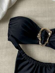 SHEIN Swim 2-częściowy zestaw damski jednokolorowy metalowy pasek bandeau top i stringi spaghetti strap bikini set, na letnie wakacje na plaży