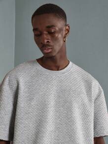 SUMWON Athleisure Co-Ord 套装纹理家居服超大 T 恤搭配短裤运动休闲夏季街头装舒适健身训练套装 - 灰色 - 查看 5