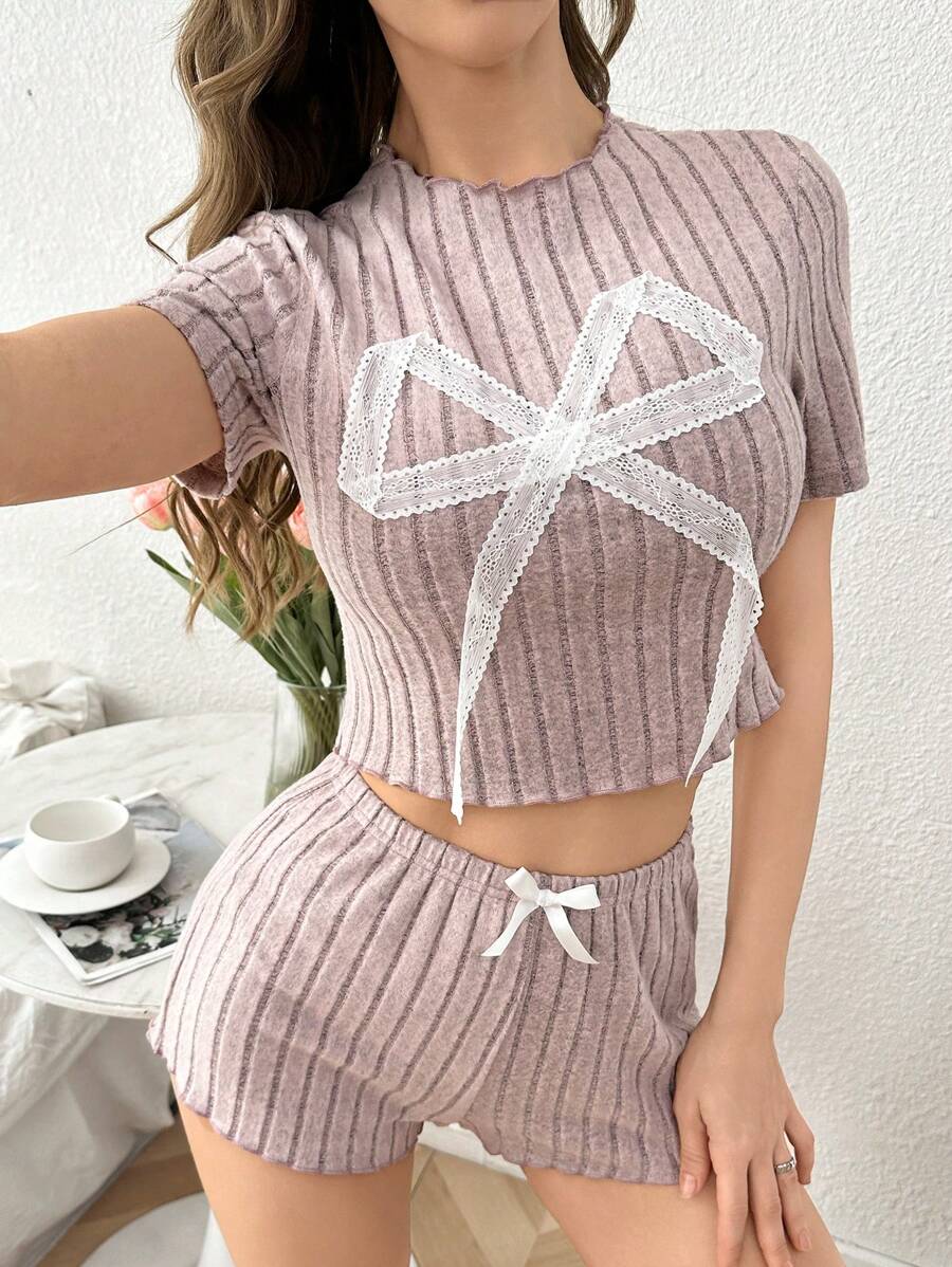 Conjunto de pijama de pantalón corto y manga corta con decoración de lazo de encaje, ropa informal para el hogar para niñas