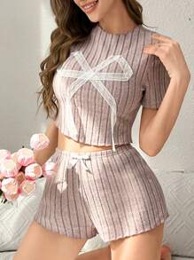 Conjunto de pijama de pantalón corto y manga corta con decoración de lazo de encaje, ropa informal para el hogar para niñas