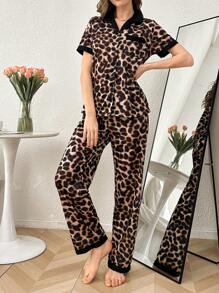 LuxeNights Leopard Print Patchwork Color Block Reversible Collar Short Sleeve & Pants Pajama Set - Multicolor - View 5