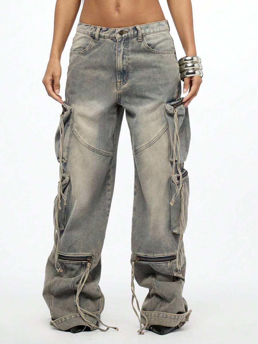 SUMWON WOMEN Vaqueros de carga con efecto desgastado, múltiples bolsillos con cremallera, estilo Y2K de pierna ancha con detalle de cordón, moda urbana para otoño e invierno - Caqui - Ver 1