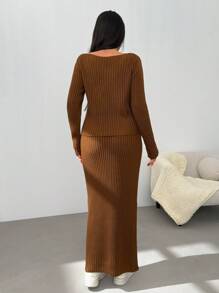 EURMUSE Women Solid Color Front Twist Cable Knit Pattern Pullover & Sweater Skirt Set - Brown - View 2