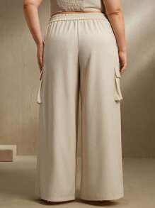 Anewsta Pantalones rectos holgados y casuales de mujer de talla grande con estilo militar, bordados y múltiples bolsillos - Albaricoque - Ver 2