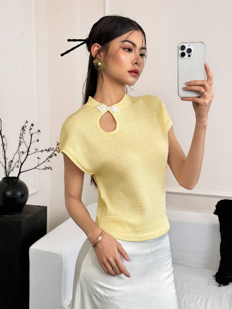 EastFlair 女士纽扣式蝙蝠翼短袖针织上衣 - 黃色 - 查看 1