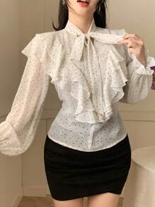 DAZY 女式波尔卡圆点荷叶边领休闲衬衫，时尚日常穿着，秋季女装长袖上衣 - 米色 - 查看 5