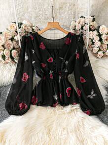 SHEIN VCAY Große Größen Valentinstag Set aus schwarzer Chiffon Herz Muster Bluse mit elastischer Taille und A-Linien Laternärmel und weitem A-Linien Rock, romantisch für Datenight
