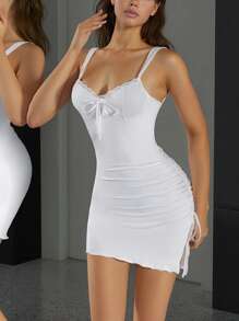 Sweetina 侧抽绳开衩修身迷你蕾丝拼布吊带连衣裙