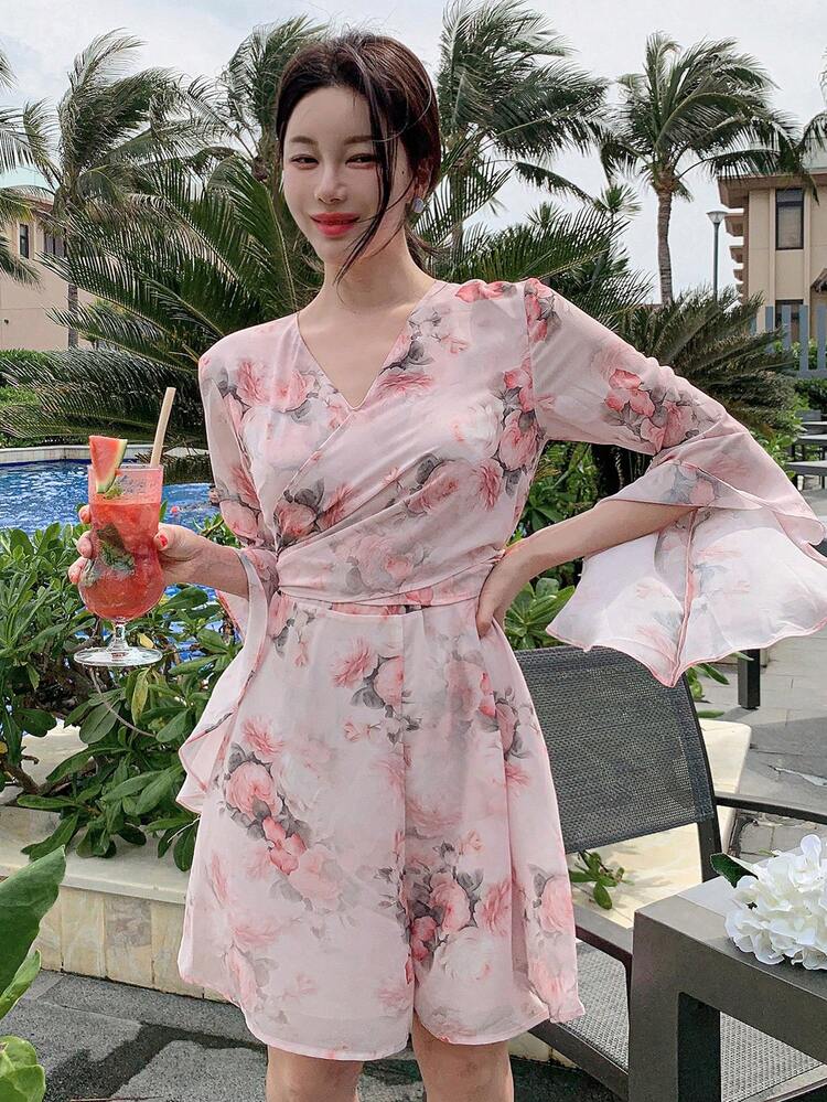 Women's All-Over Ditsy Floral Asymmetrical Ruffle Trim Flare Sleeve Shorts Playsuit, Elegant Vacation Outfit Summer Women Rompers Boho