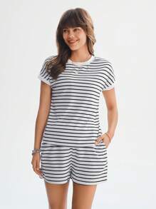 SHEIN LUNE 夏季条纹休闲短袖上衣和短裤两件套