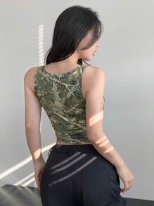 DAZY 休闲迷彩印花修身短款背心 - 軍綠色 - 查看 2