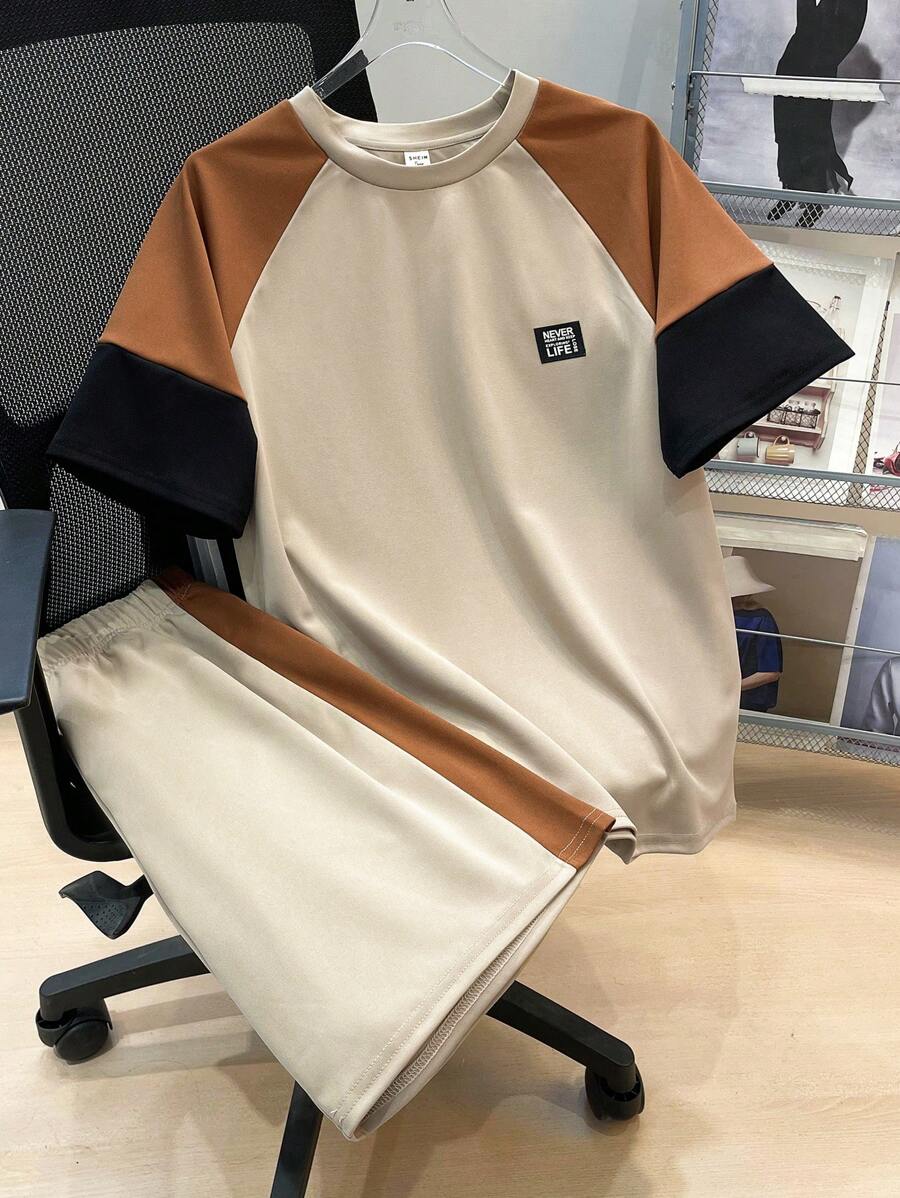 SHEIN Set de 2 piezas de camiseta de manga raglán con contraste de color y shorts para adolescentes varones, estilo callejero punk rock, de uso universitario y diario, apropiado para primavera/verano, para fiestas y festivales de música